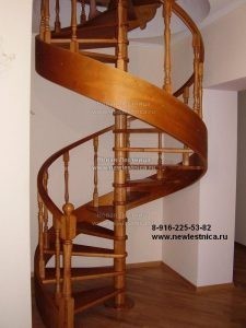 Винтовая лестница на тетивах (Фото)