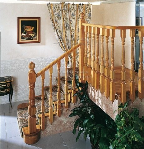 деревянные лестницы с поворотом
