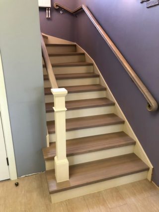 Отделка винтовой лестницы плиткой
